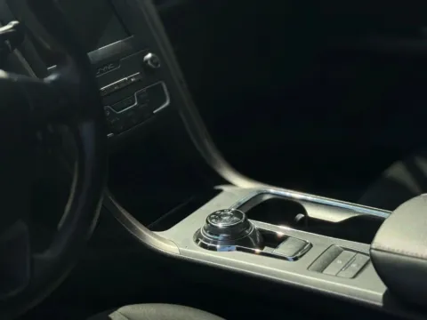 Photos of 2020 Ford Fusion SE Sedan 4D for sale in Jacksonville, FL at AUTOLAND