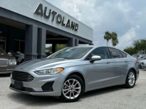 Silver 2020 Ford Fusion SE for sale in Jacksonville, FL