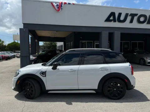 Photos of 2019 MINI Countryman Cooper S Hatchback 4D for sale in Jacksonville, FL at AUTOLAND