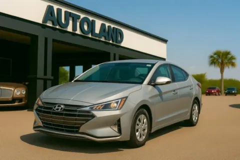 Silver 2020 Hyundai Elantra SEL for sale in Jacksonville, FL