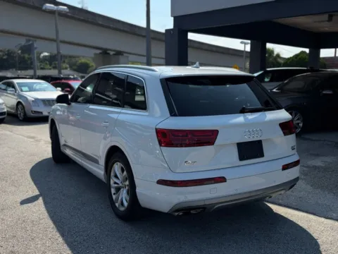 Another view of 2017 Audi Q7 3.0T Premium Plus for sale in Jacksonville, FL at AUTOLAND