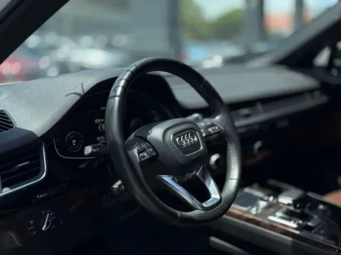 Another view of 2017 Audi Q7 3.0T Premium Plus for sale in Jacksonville, FL at AUTOLAND