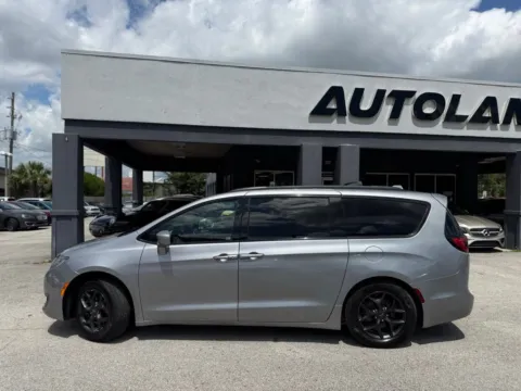 Photos of 2019 Chrysler Pacifica Touring L for sale in Jacksonville, FL at AUTOLAND