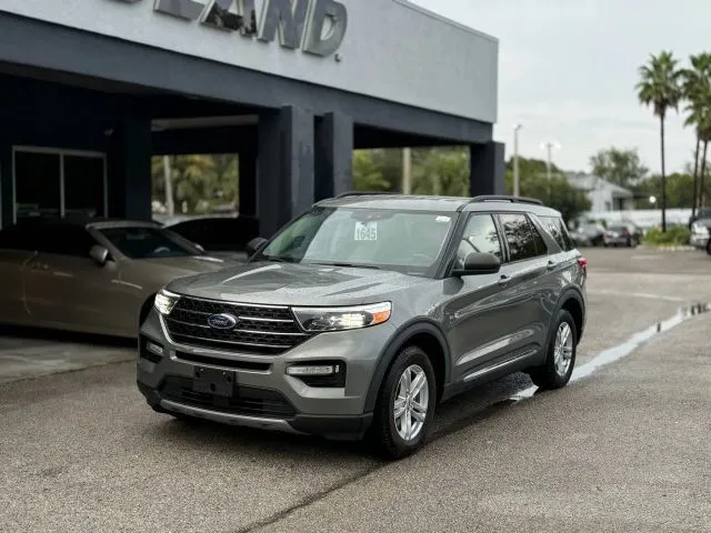 Silver 2020 Ford Explorer XLT for sale in Jacksonville, FL
