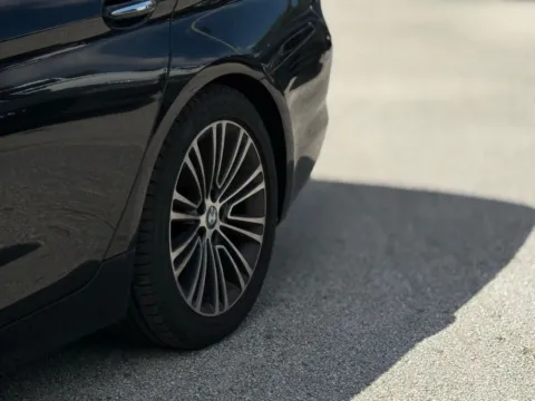 Photos of 2018 BMW 5 Series 530i xDrive for sale in Jacksonville, FL at AUTOLAND