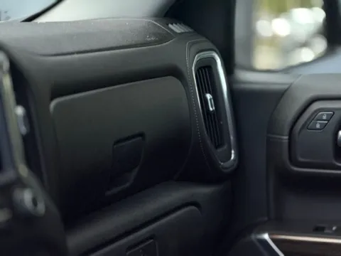 More photos of 2021 Chevrolet Silverado 1500 LT Trail Boss at AUTOLAND, FL