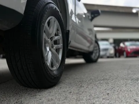 More photos of 2020 Chevrolet Silverado 1500 LT at AUTOLAND, FL