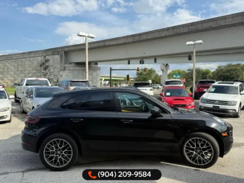 More photos of 2018 Porsche Macan at AUTOLAND, FL