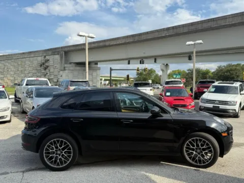 More photos of 2018 Porsche Macan at AUTOLAND, FL