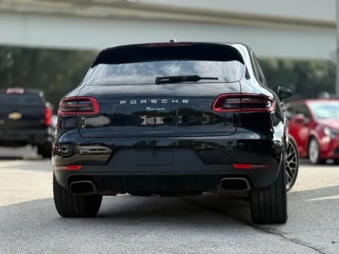More photos of 2018 Porsche Macan at AUTOLAND, FL