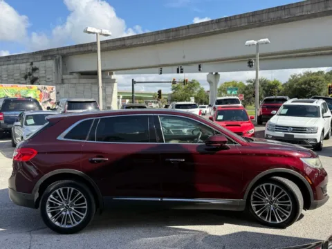 More photos of 2017 Lincoln MKX Reserve at AUTOLAND, FL