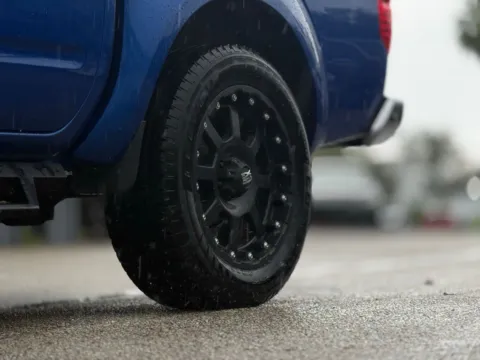 Photos of 2014 Nissan Frontier SV for sale in Jacksonville, FL at AUTOLAND
