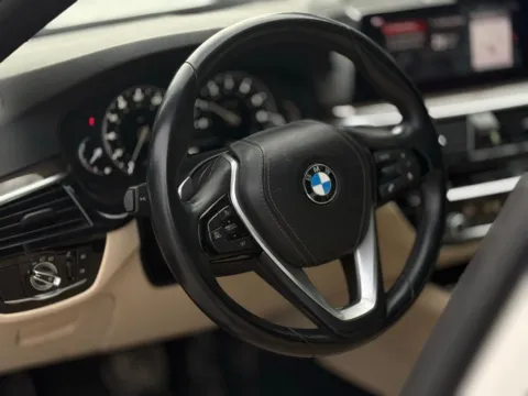 More photos of 2019 BMW 5 Series 530i at AUTOLAND, FL