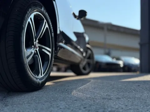 More photos of 2018 Jaguar F-PACE 25t R-Sport at AUTOLAND, FL