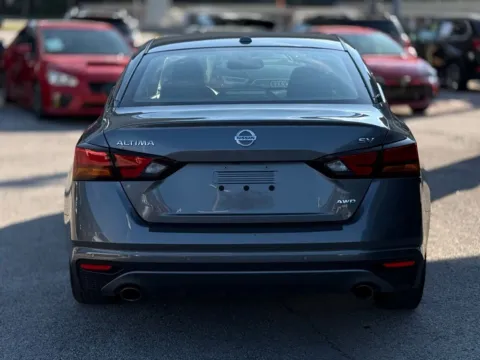 More photos of 2020 Nissan Altima 2.5 SV at AUTOLAND, FL
