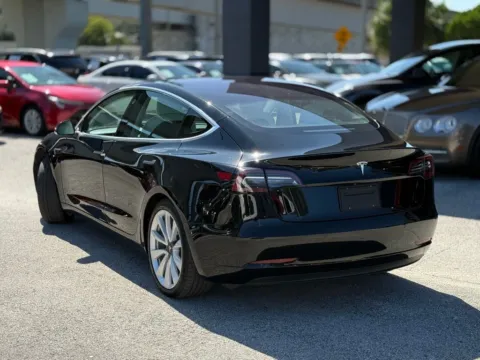 More photos of 2018 Tesla Model 3 Long Range at AUTOLAND, FL