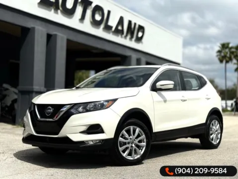 White 2022 Nissan Rogue Sport SV for sale in Jacksonville, FL