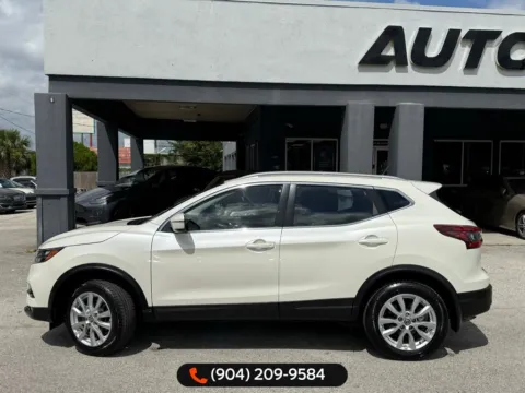 Photos of 2022 Nissan Rogue Sport SV for sale in Jacksonville, FL at AUTOLAND