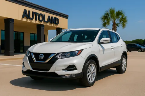 White 2022 Nissan Rogue Sport SV for sale in Jacksonville, FL