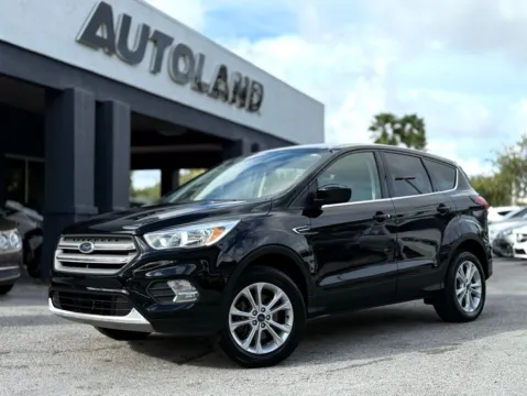 Black 2019 Ford Escape SE for sale in Jacksonville, FL