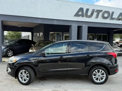 Photos of 2019 Ford Escape SE for sale in Jacksonville, FL at AUTOLAND