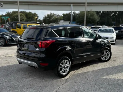 More photos of 2019 Ford Escape SE at AUTOLAND, FL
