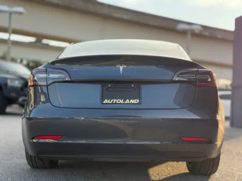 More photos of 2022 Tesla Model 3 at AUTOLAND, FL