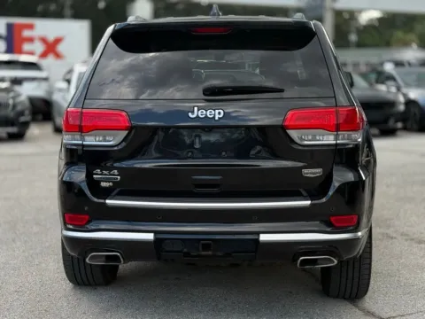 More photos of 2015 Jeep Grand Cherokee Summit at AUTOLAND, FL