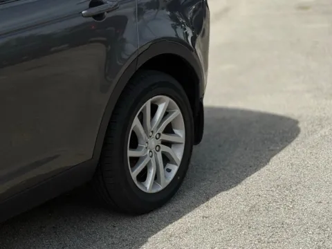 More photos of 2017 Land Rover Discovery Sport HSE at AUTOLAND, FL