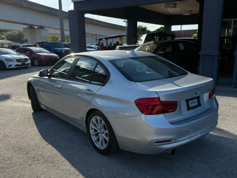 More photos of 2018 BMW 3 Series 320i at AUTOLAND, FL
