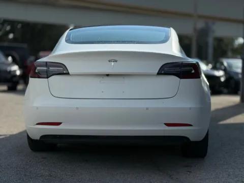 More photos of 2018 Tesla Model 3 Mid Range at AUTOLAND, FL