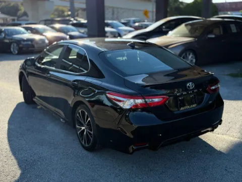 More photos of 2020 Toyota Camry SE at AUTOLAND, FL