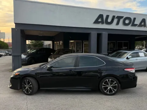 Another view of 2020 Toyota Camry SE for sale in Jacksonville, FL at AUTOLAND