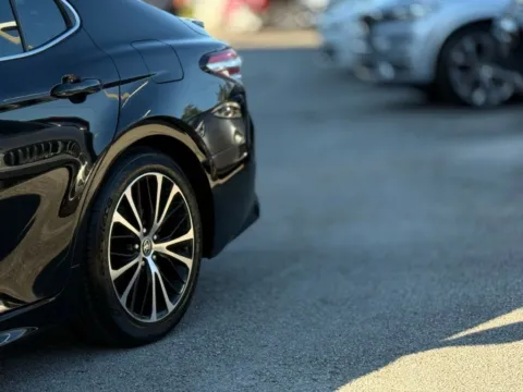 Photos of 2020 Toyota Camry SE for sale in Jacksonville, FL at AUTOLAND
