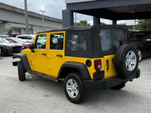 More photos of 2009 Jeep Wrangler Unlimited X at AUTOLAND, FL