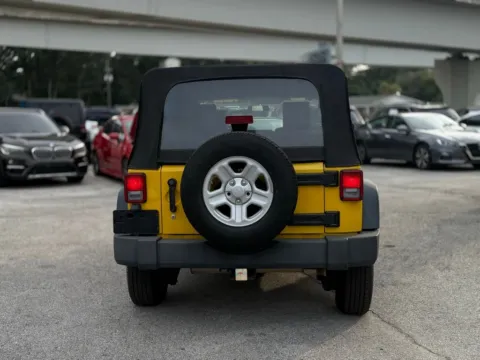 More photos of 2009 Jeep Wrangler Unlimited X at AUTOLAND, FL