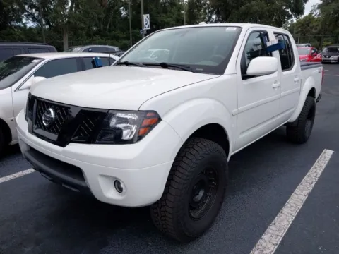White 2014 Nissan Frontier SV for sale in Jacksonville, FL