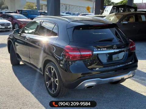 More photos of 2020 Mercedes-Benz GLA 250 at AUTOLAND, FL