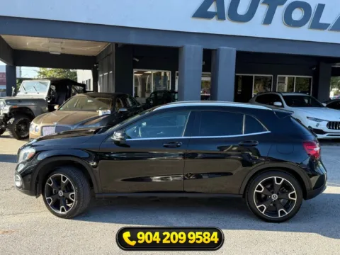 More photos of 2020 Mercedes-Benz GLA 250 at AUTOLAND, FL