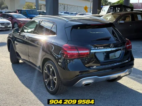 More photos of 2020 Mercedes-Benz GLA 250 at AUTOLAND, FL