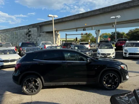 More photos of 2020 Mercedes-Benz GLA 250 at AUTOLAND, FL
