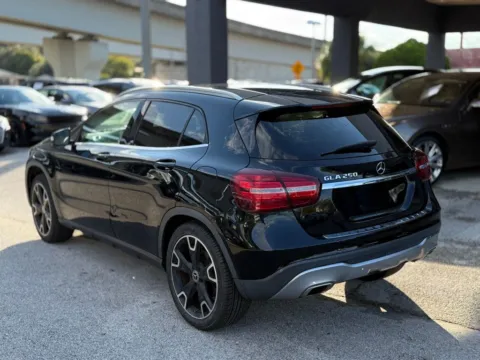 More photos of 2020 Mercedes-Benz GLA 250 at AUTOLAND, FL