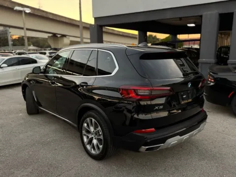 More photos of 2022 BMW X5 sDrive40i at AUTOLAND, FL