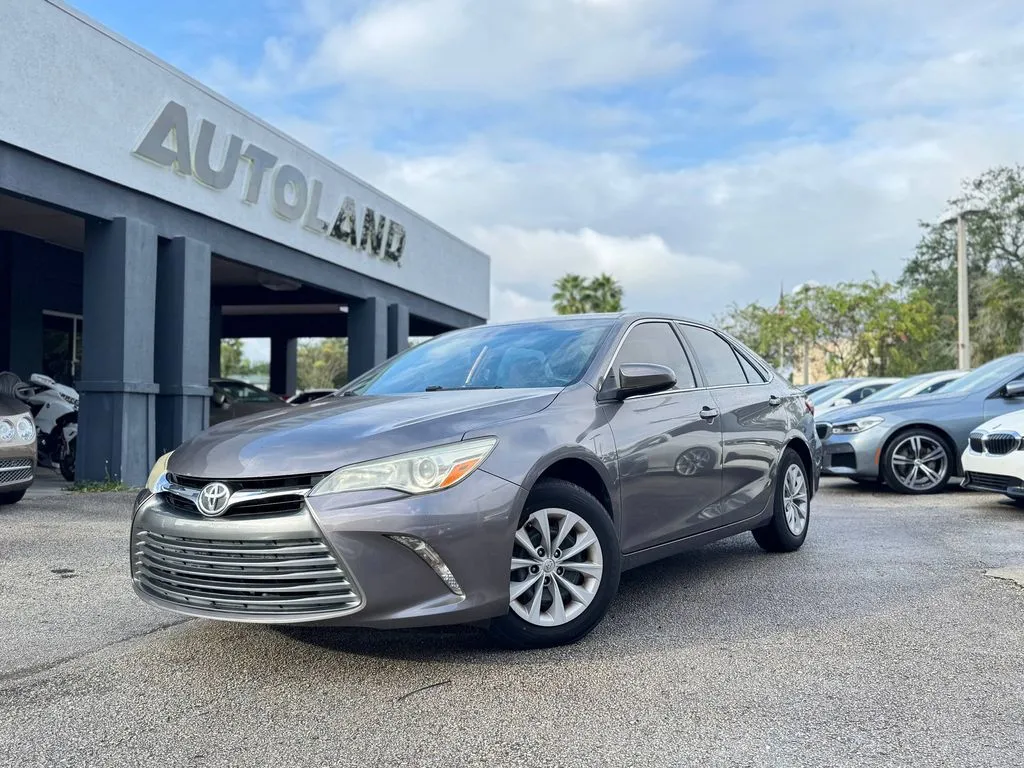 Gray 2015 Toyota Camry LE for sale in Jacksonville, FL