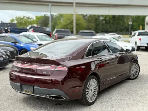 More photos of 2017 Lincoln MKZ Reserve at AUTOLAND, FL