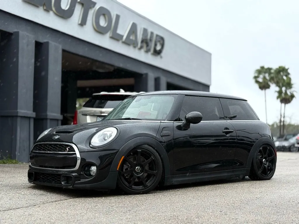 2017 MINI Cooper S