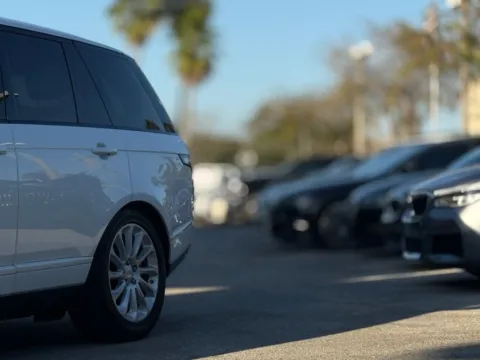 Photos of 2019 Land Rover Range Rover 3.0L V6 Supercharged HSE for sale in Jacksonville, FL at AUTOLAND