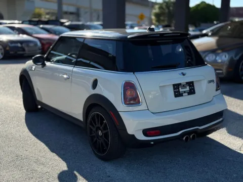 More photos of 2009 MINI Cooper S at AUTOLAND, FL