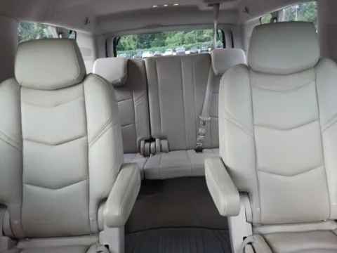 More photos of 2017 Cadillac Escalade ESV Luxury at AUTOLAND, FL