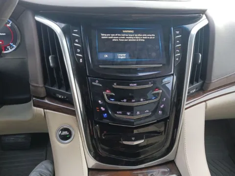 More photos of 2017 Cadillac Escalade ESV Luxury at AUTOLAND, FL